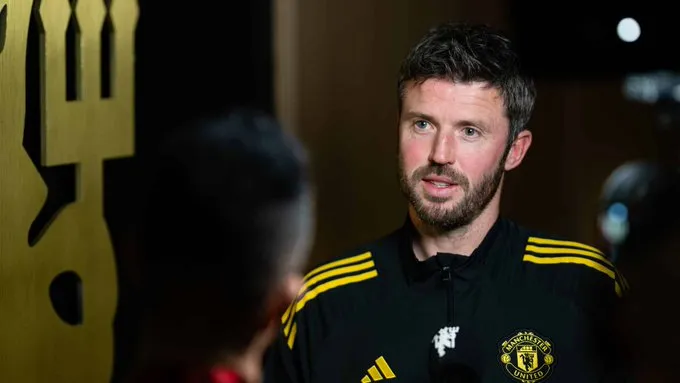 曼联纽卡交锋时双方均由本土主帅执教，上次还是1985年